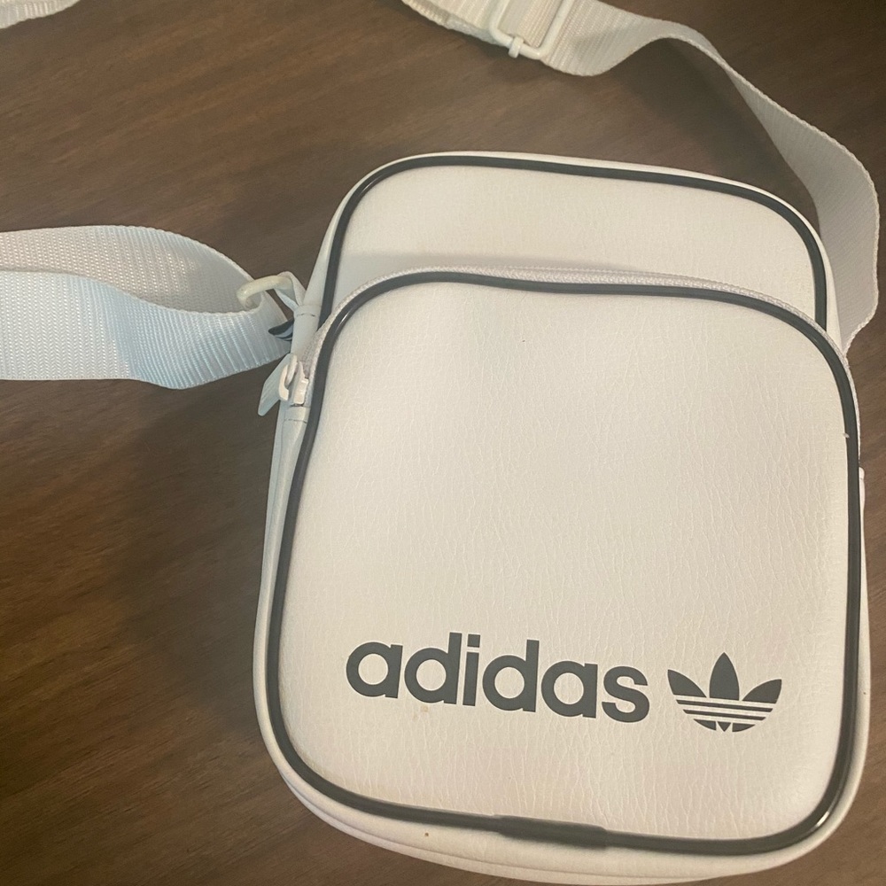 adidas Crossbody Bag small in white